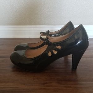 Flapper Girl Black Heels